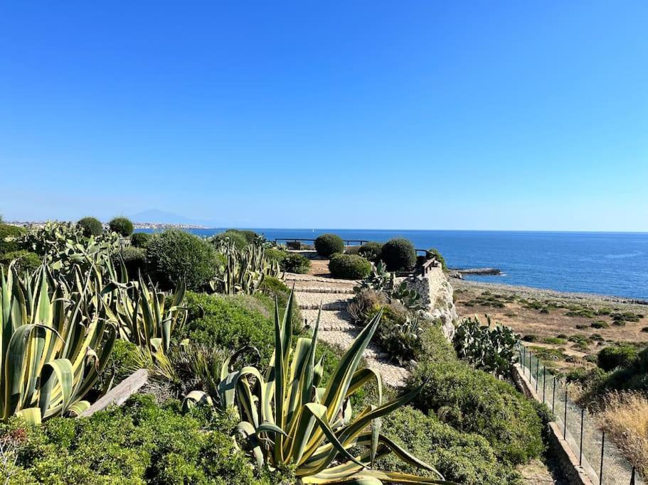 Villa Sebastian- Incomparabile Vista Sul Mare 普利米里欧 外观 照片